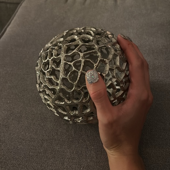 Decorative silver sphere - Picture 2 of 2